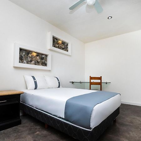Capital O Hotel Joyma Suites, San Luis San Luis Potosí Buitenkant foto