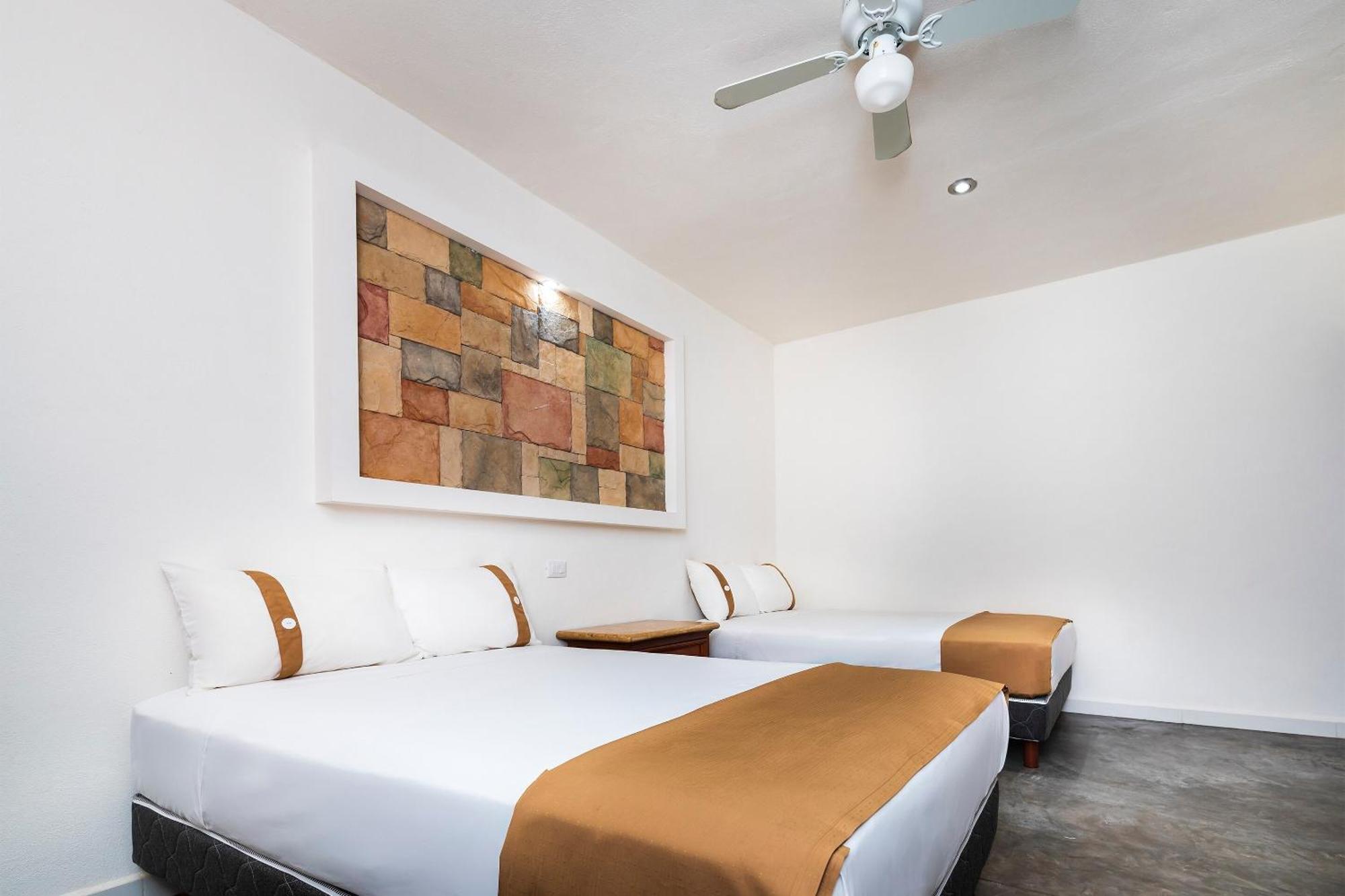 Capital O Hotel Joyma Suites, San Luis San Luis Potosí Buitenkant foto